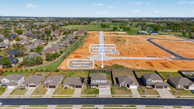 620 Woodcreek Loop, Lowell, AR 72745