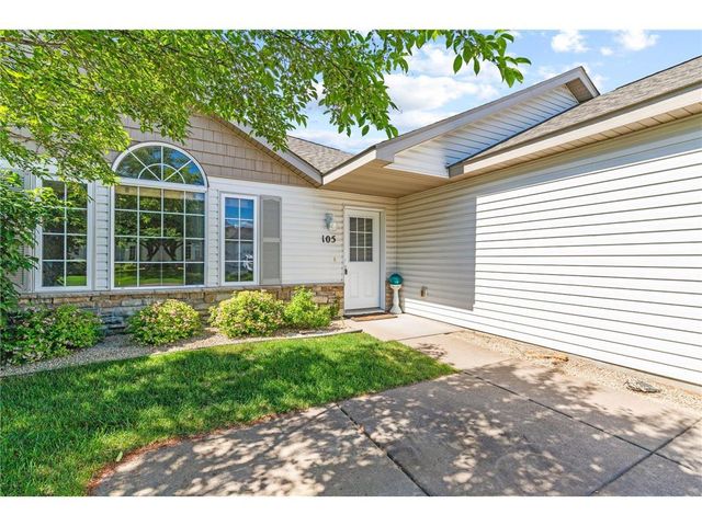 105 Bridgewater Trail, Hudson, WI 54016