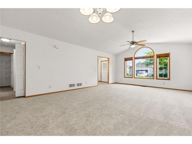 105 Bridgewater Trail, Hudson, WI 54016
