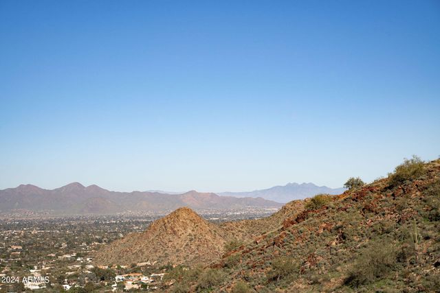 4524 E MOONLIGHT Way 4, Paradise Valley, AZ 85253