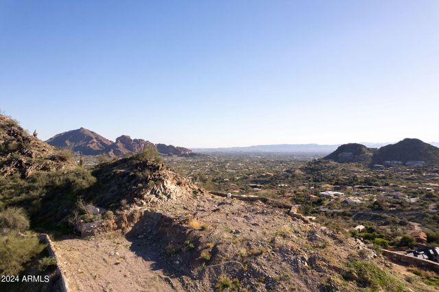 4524 E MOONLIGHT Way 4, Paradise Valley, AZ 85253