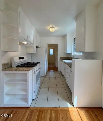 2622 Griffith Park Boulevard, Los Angeles, CA 90039