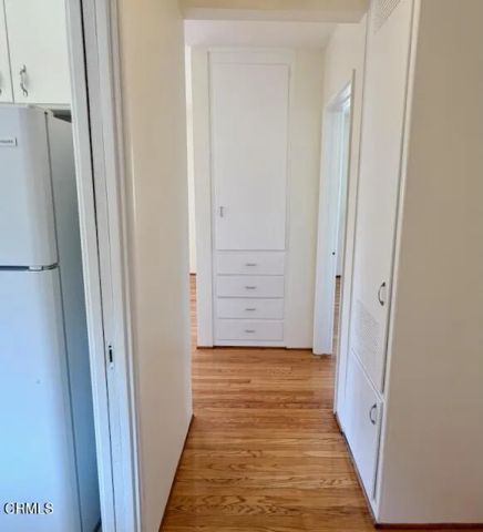 2622 Griffith Park Boulevard, Los Angeles, CA 90039