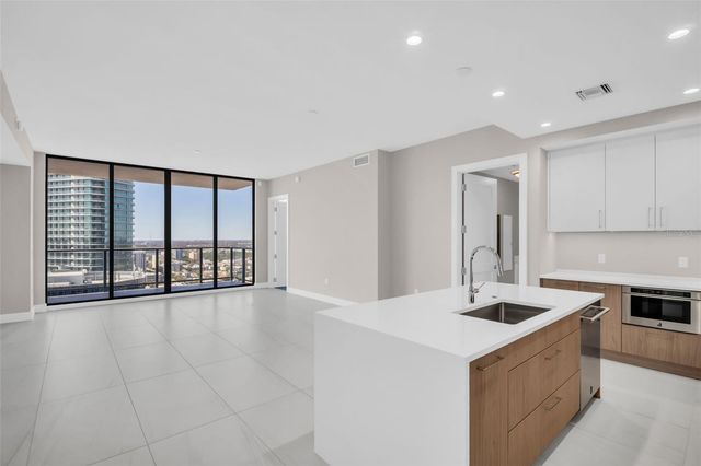 275 1ST AVENUE S 2708, St Petersburg, FL 33701