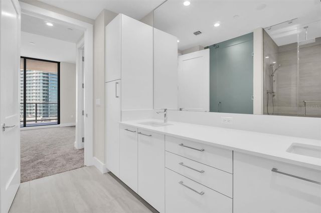 275 1ST AVENUE S 2708, St Petersburg, FL 33701