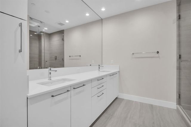 275 1ST AVENUE S 2708, St Petersburg, FL 33701