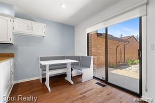 3961 Chablis Street, West Bloomfield, MI 48323