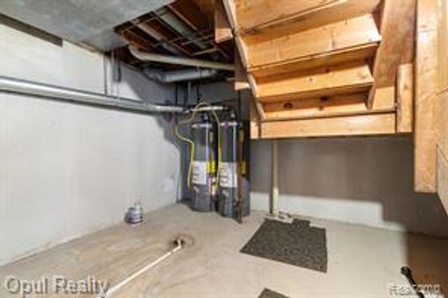 3961 Chablis Street, West Bloomfield, MI 48323