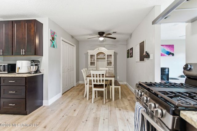 2616 W Angela Circle, Gulfport, MS 39503
