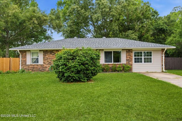 2616 W Angela Circle, Gulfport, MS 39503