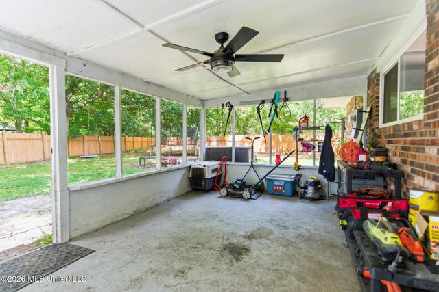 2616 W Angela Circle, Gulfport, MS 39503