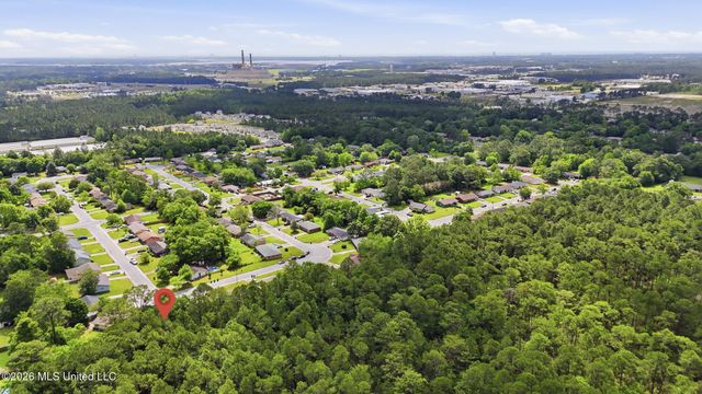 2616 W Angela Circle, Gulfport, MS 39503