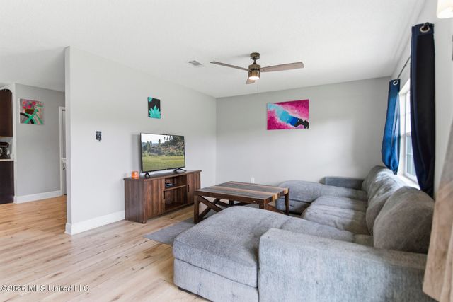 2616 W Angela Circle, Gulfport, MS 39503