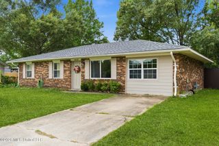 2616 W Angela Circle, Gulfport, MS 39503