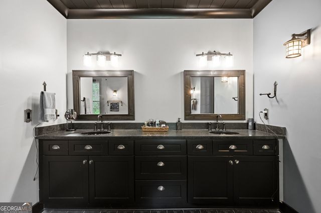 2103 Smokey Road, Newnan, GA 30263