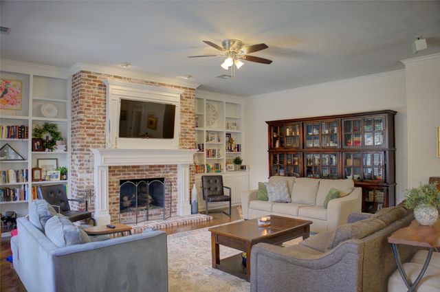 5713 E 104th Place S, Tulsa, OK 74137