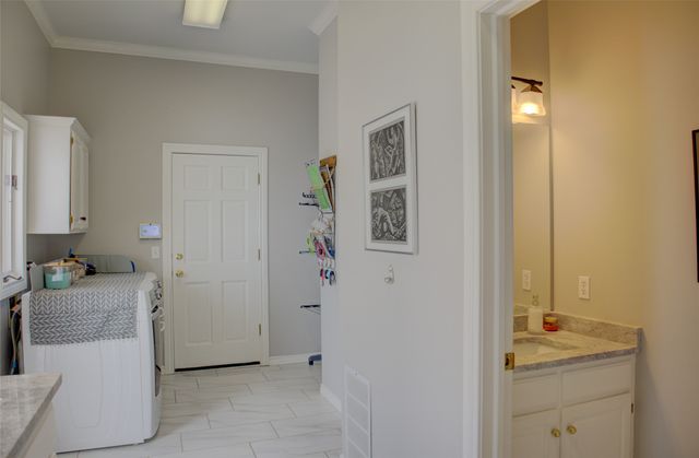 5713 E 104th Place S, Tulsa, OK 74137