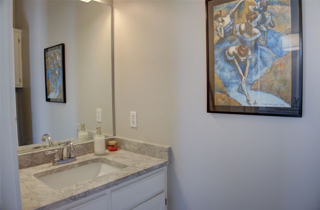 5713 E 104th Place S, Tulsa, OK 74137
