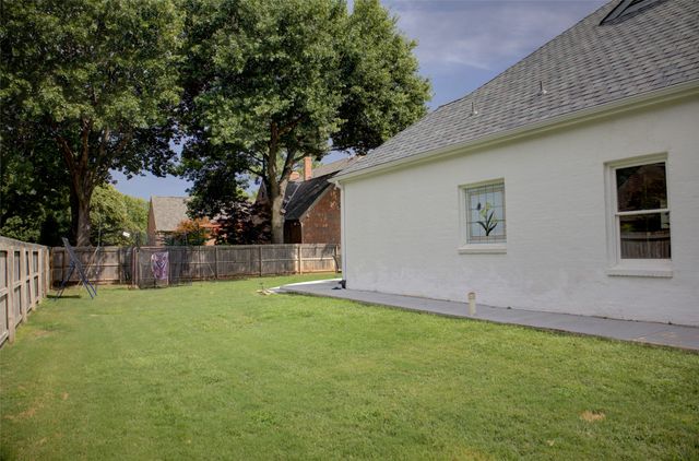 5713 E 104th Place S, Tulsa, OK 74137