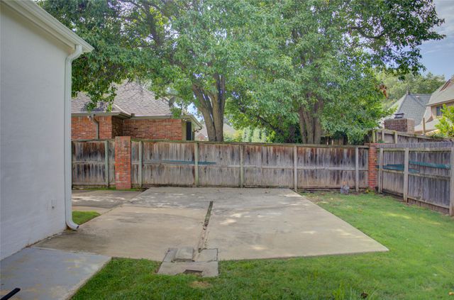 5713 E 104th Place S, Tulsa, OK 74137