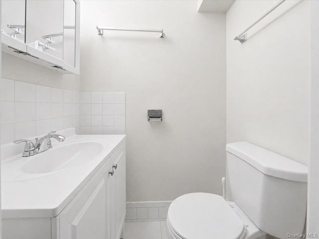 3605 Boller Avenue, Bronx, NY 10466