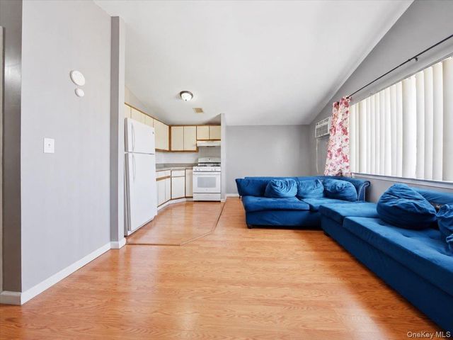 3605 Boller Avenue, Bronx, NY 10466