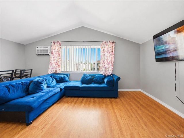 3605 Boller Avenue, Bronx, NY 10466