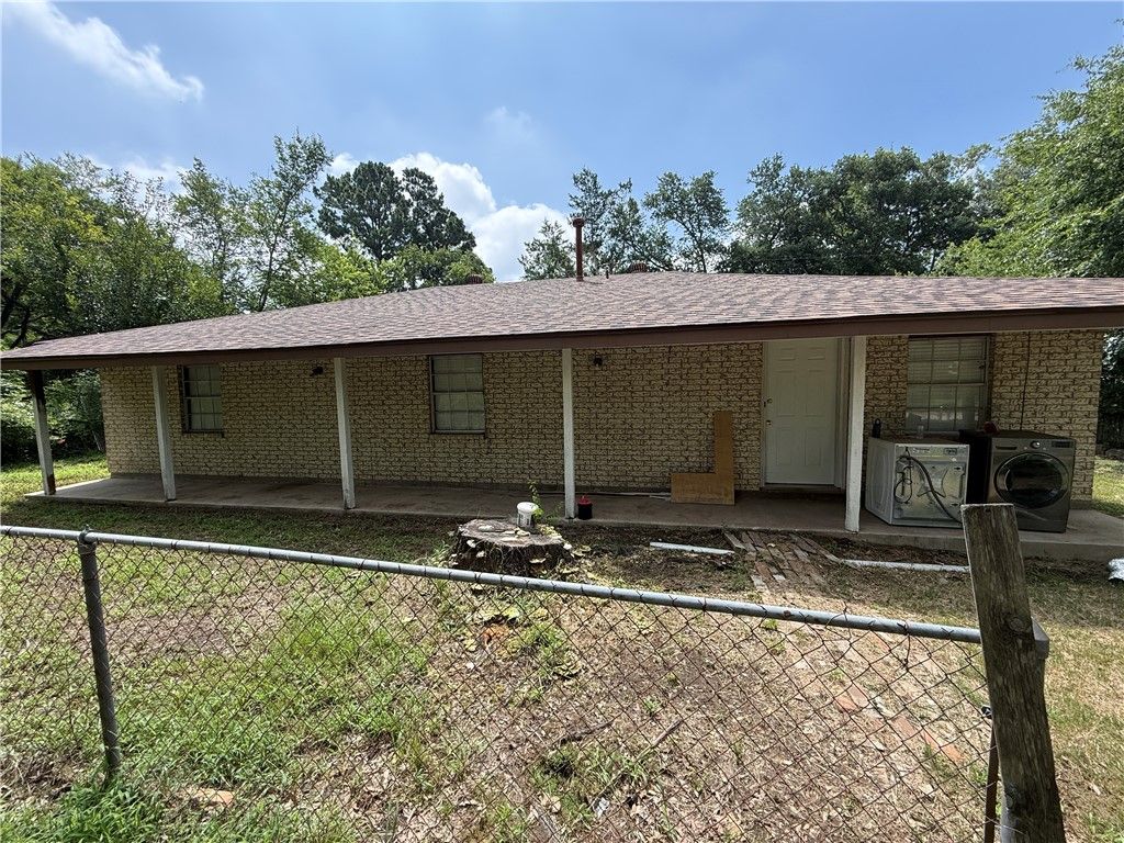 2503/2504 Emerald Dr Drive, Bryan, TX 77803 — exterior