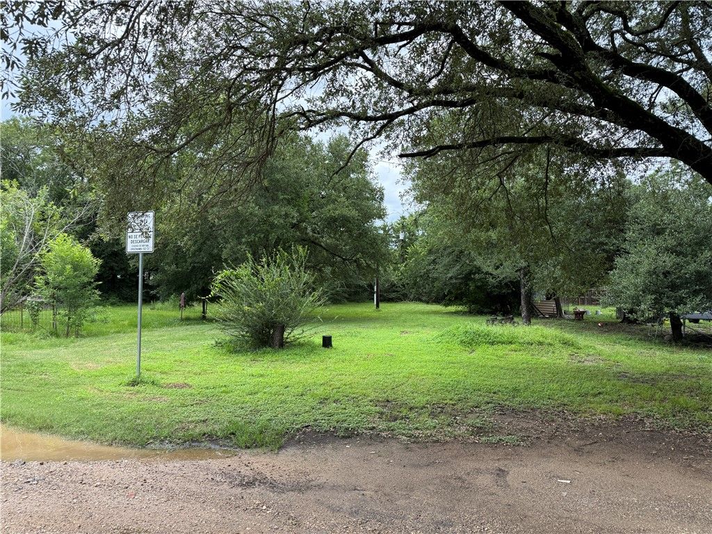 2503/2504 Emerald Dr Drive, Bryan, TX 77803 — photo 2