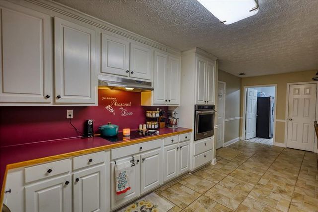 225 Ewing Drive, Social Circle, GA 30025