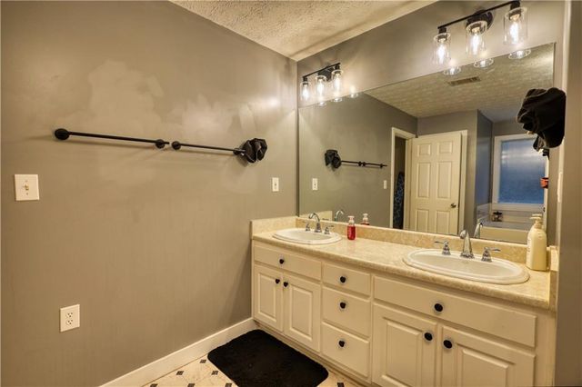 225 Ewing Drive, Social Circle, GA 30025