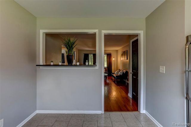 330 Oakland Avenue 103, Royal Oak, MI 48067