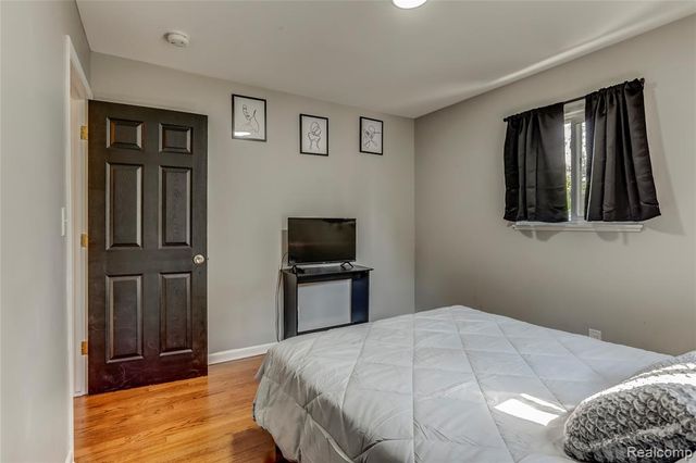 330 Oakland Avenue 103, Royal Oak, MI 48067