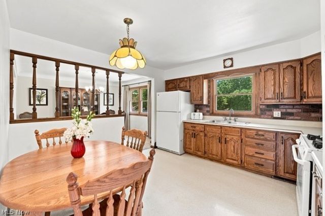 8 Sioux Trail, Girard, OH 44420