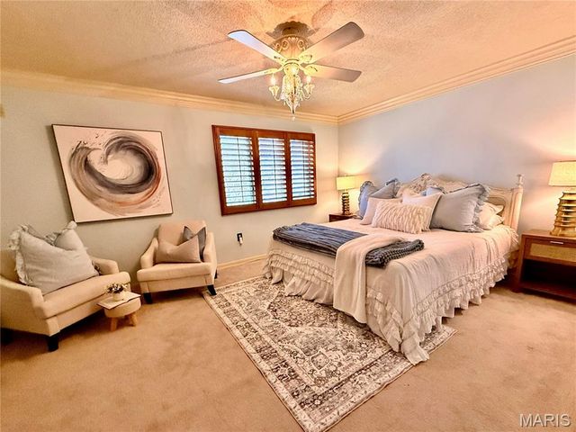 2 Pine Hollow Court, Edwardsville, IL 62025