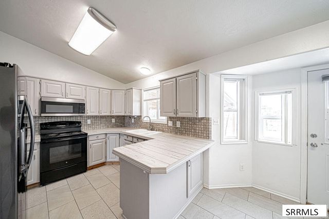191 N 3990 E, Rigby, ID 83442