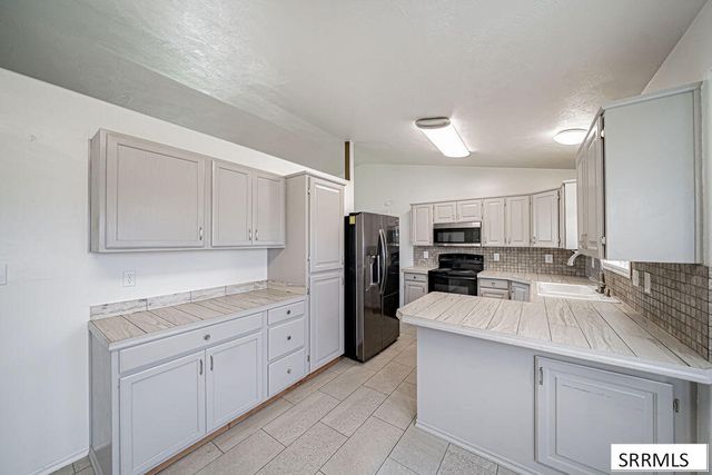 191 N 3990 E, Rigby, ID 83442