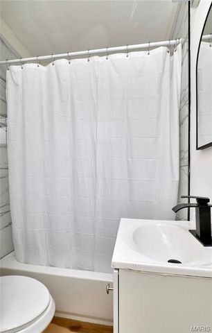 2420 Fowler Avenue, Unincorporated, MO 63114