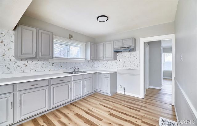 2420 Fowler Avenue, Unincorporated, MO 63114