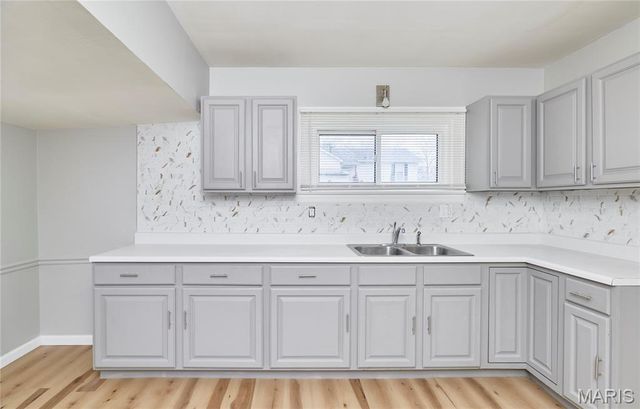 2420 Fowler Avenue, Unincorporated, MO 63114