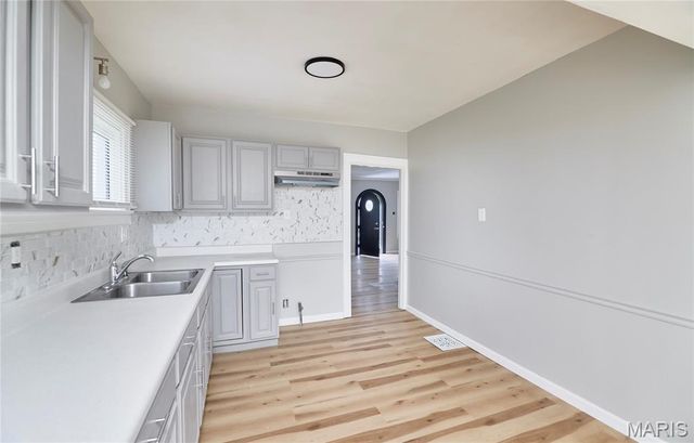 2420 Fowler Avenue, Unincorporated, MO 63114