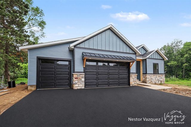 186 9 Mile Road, Comstock Park, MI 49321