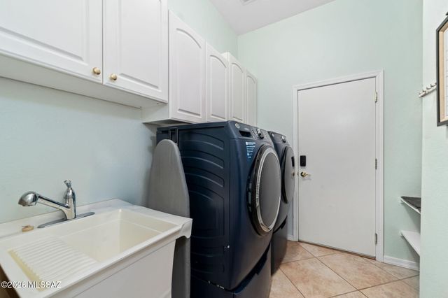 12880 N Salt Cedar Drive, Oro Valley, AZ 85755