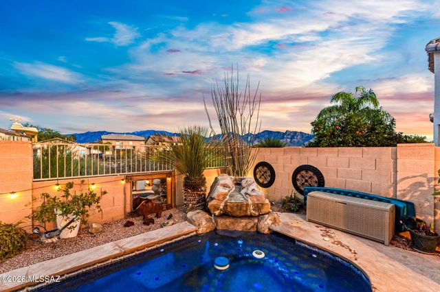 12880 N Salt Cedar Drive, Oro Valley, AZ 85755