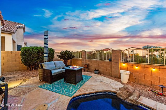 12880 N Salt Cedar Drive, Oro Valley, AZ 85755