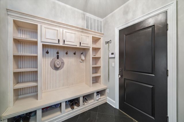 205 W 24th Street, Houston, TX 77008