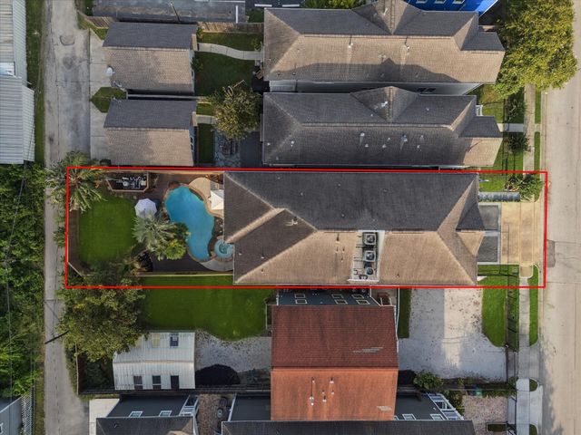 205 W 24th Street, Houston, TX 77008