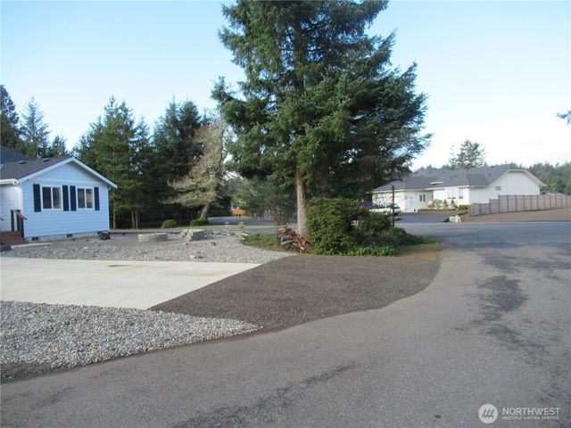 311 Sycamore Court, Ocean Shores, WA 98569