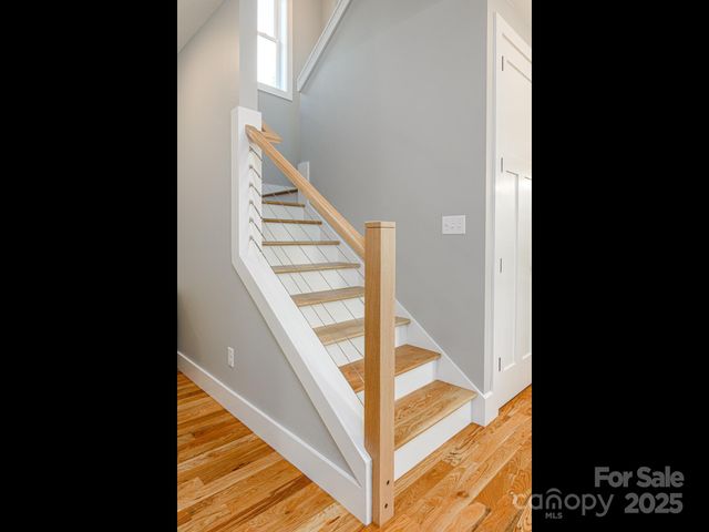 61 Vandalia Avenue, Asheville, NC 28806