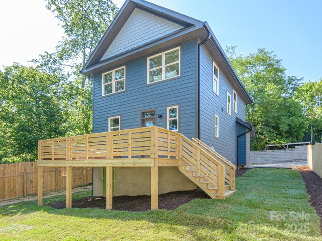 61 Vandalia Avenue, Asheville, NC 28806